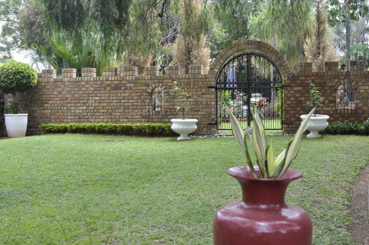 A Knights Rest Guesthouse Pretoria Exterior photo