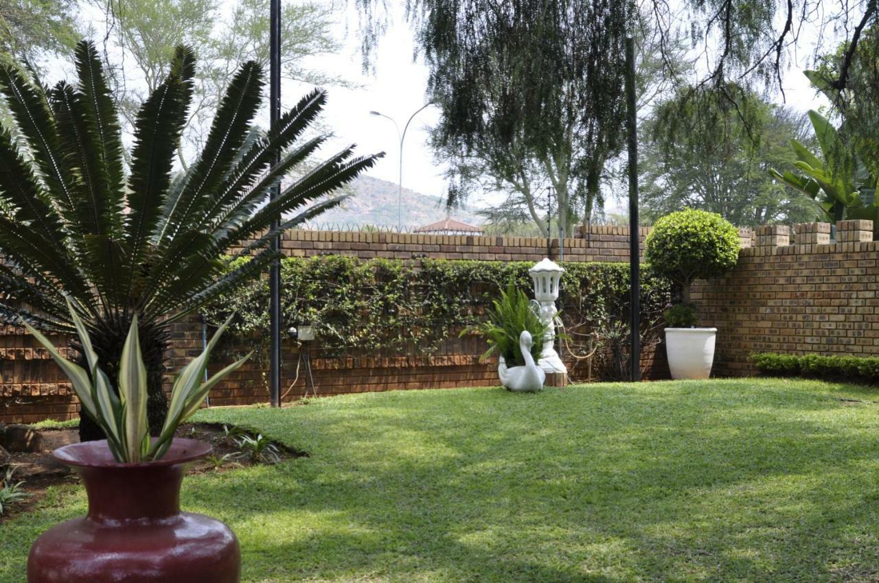 A Knights Rest Guesthouse Pretoria Exterior photo